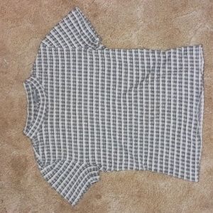 black and white no boundaries turtleneck. size xs (1)